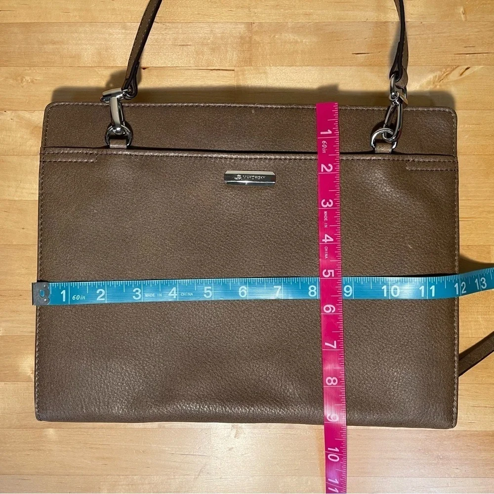 B. Makowsky makowsky leather